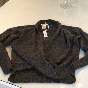 Women's Gray Sweater MAX STUDIO new